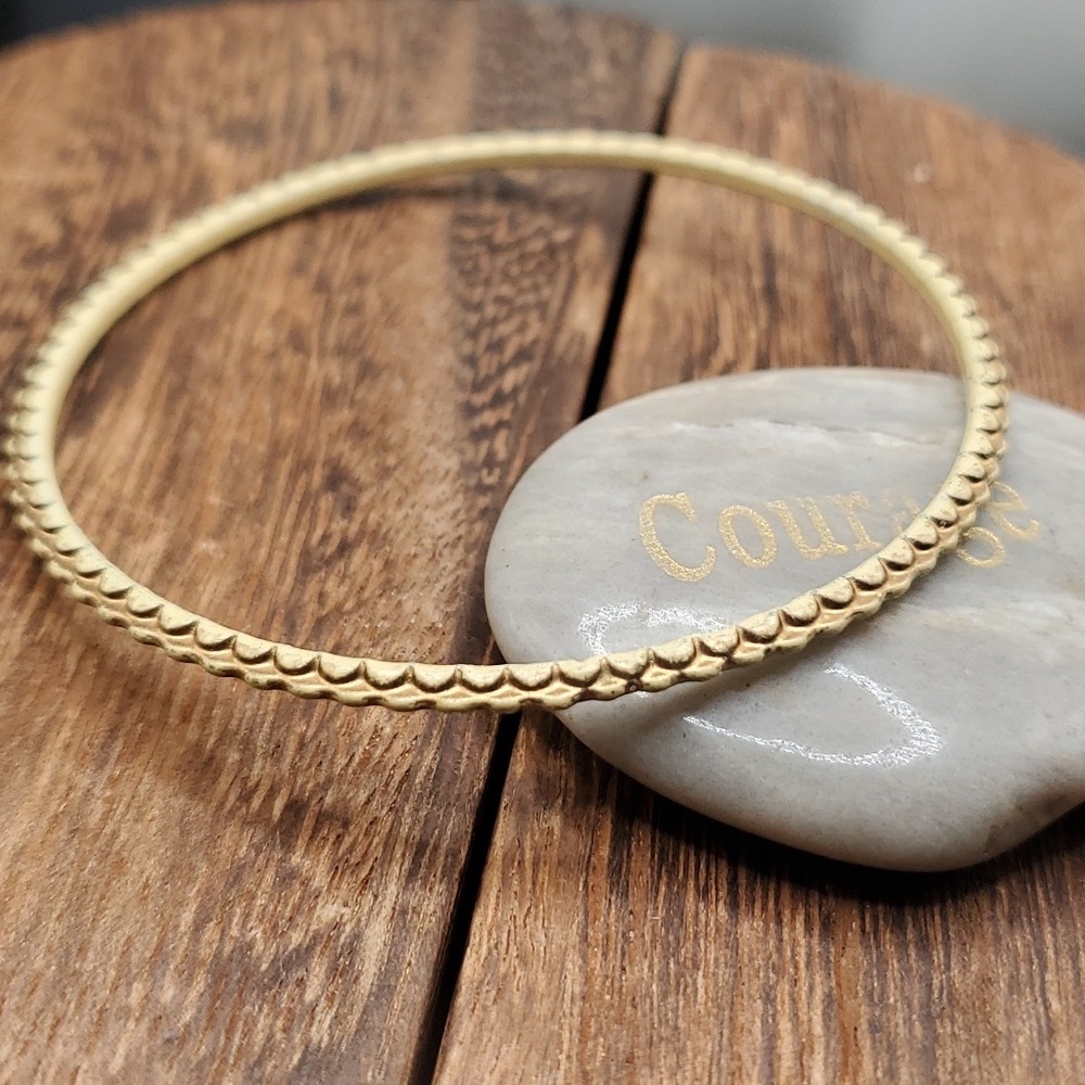 Oriental‎ scaling modern bracelet  B2633